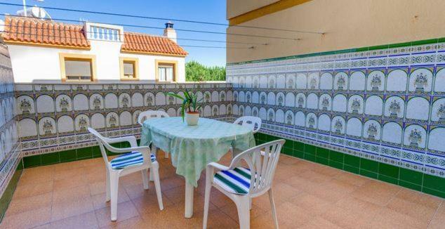 Apartamento Villa De Rota - Vista Mar, 135M2, Terraza, Sat Tv Y Mas Luaran gambar