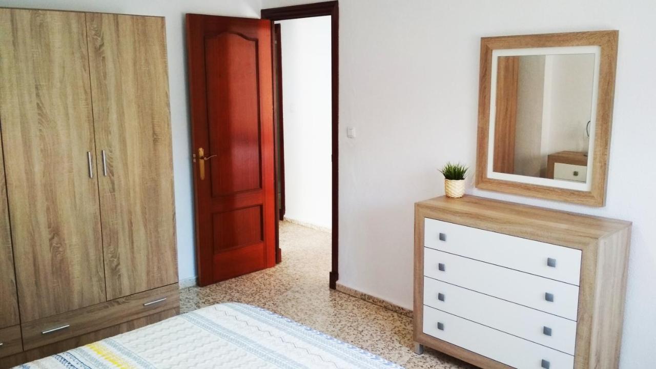 Apartamento Villa De Rota - Vista Mar, 135M2, Terraza, Sat Tv Y Mas Luaran gambar