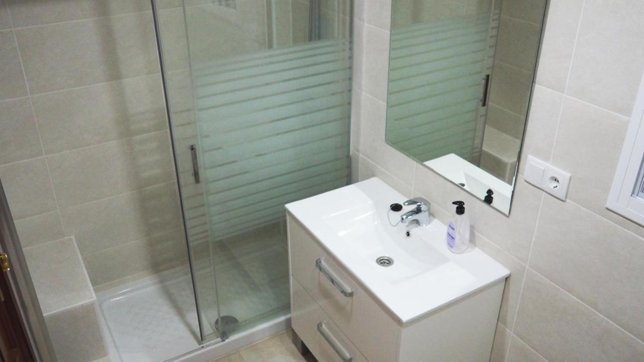 Apartamento Villa De Rota - Vista Mar, 135M2, Terraza, Sat Tv Y Mas Luaran gambar